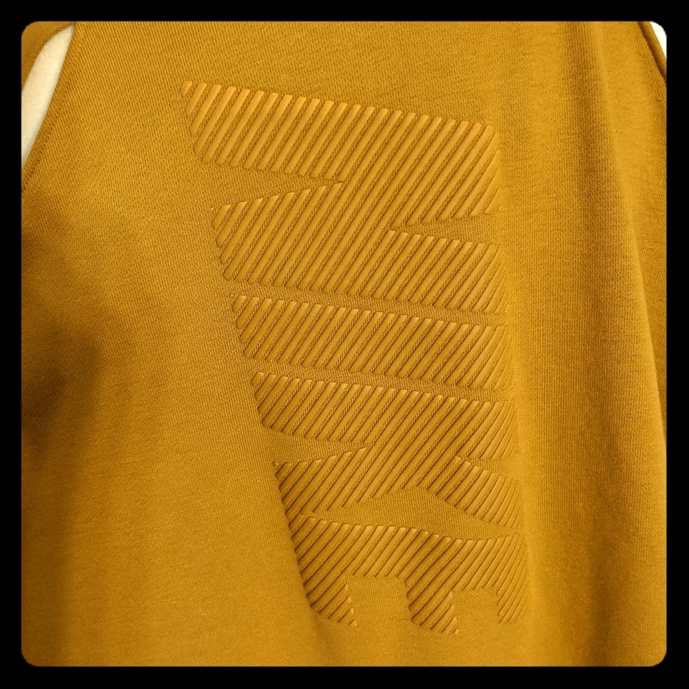 Gorgeous Nike DRI-FIT Sweatshirt